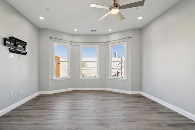 30003006 26th Street, San Francisco CA: https://media.crmls.org/mediaz/bb0bc3f1-b1d5-4967-b78d-f7e7cb92dfaa.jpg