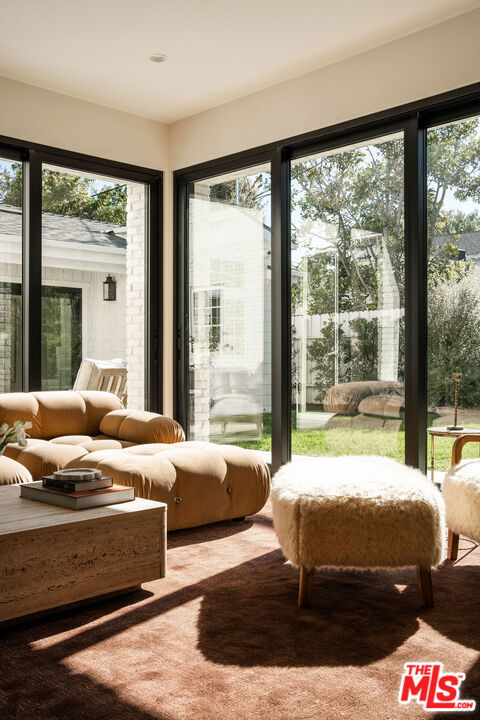 3531 S Barrington Avenue, Los Angeles CA: https://media.crmls.org/mediaz/bb0cf031-f435-4525-b804-d0f23964555d.jpg