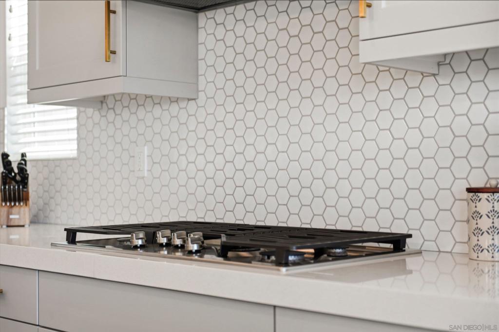 305 Creekview Ct - photo 17