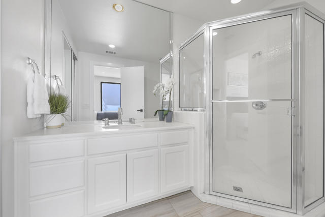 80671 Cherry Hills Drive, La Quinta CA: https://media.crmls.org/mediaz/bb0d65a8-7f2e-4583-97d4-0a6d068d44aa.jpg