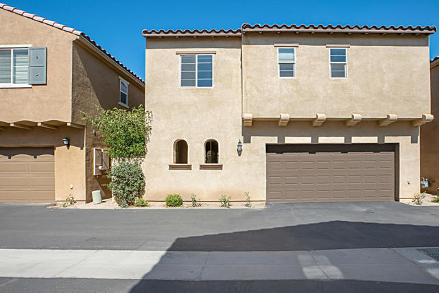 609 Calle Vibrante, Palm Desert CA: https://media.crmls.org/mediaz/bb0ddb50-0aa8-47cc-85ba-503a7229bb0a.jpg