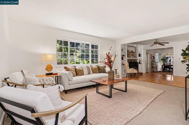 1451 Franklin Canyon Rd, Martinez CA: https://media.crmls.org/mediaz/bb0eb6f4-6502-4efc-adf0-1319c1ef24bd.jpg