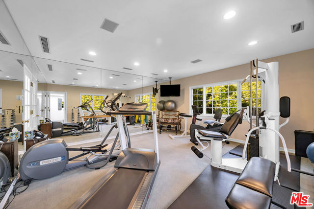 12911 MARLBORO Street, Los Angeles CA: https://media.crmls.org/mediaz/bb0eefc6-10b1-46e1-9c57-453a7e99d689.jpg