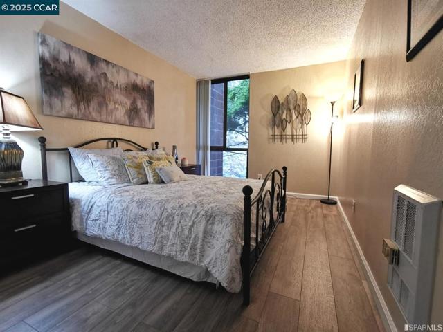 Image 19 of 25 For 555 Pierce St  328