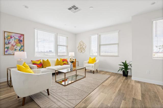 1307 Pullman Way, Oakland CA: https://media.crmls.org/mediaz/bb123aa0-381f-4dc0-8b82-496e26daa2cf.jpg