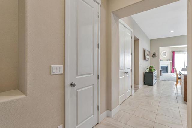 1575 Sunflower Drive, Hollister CA: https://media.crmls.org/mediaz/bb128440-08c9-427c-90be-352f2f4c5c20.jpg