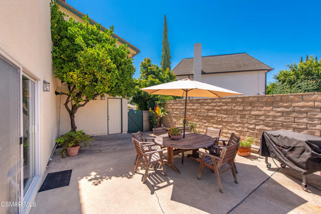 1589 N Alva Circle, Simi Valley CA: https://media.crmls.org/mediaz/bb129321-16f4-4ff3-aa2f-73c45507263e.jpg