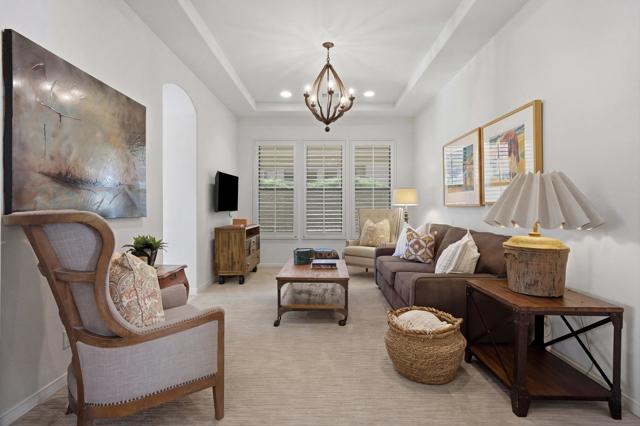 48224 Big Horn Drive, La Quinta CA: https://media.crmls.org/mediaz/bb12e890-64b5-40bc-9540-c51ef61dd3d3.jpg