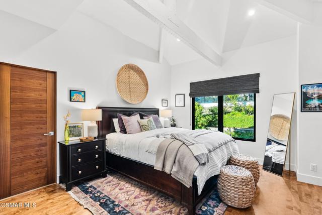 31460 Glenbridge Road, Westlake Village CA: https://media.crmls.org/mediaz/bb13d5e9-fc32-4b4f-b687-991980e034dd.jpg