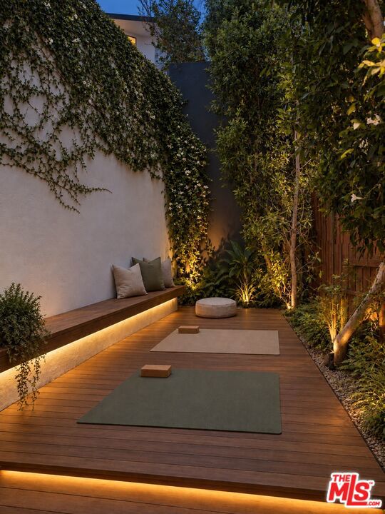 3 Bed Home for Sale in Los Angeles, California