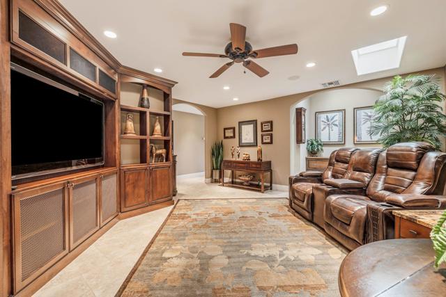 Image 16 of 56 For 133 Juan Circle