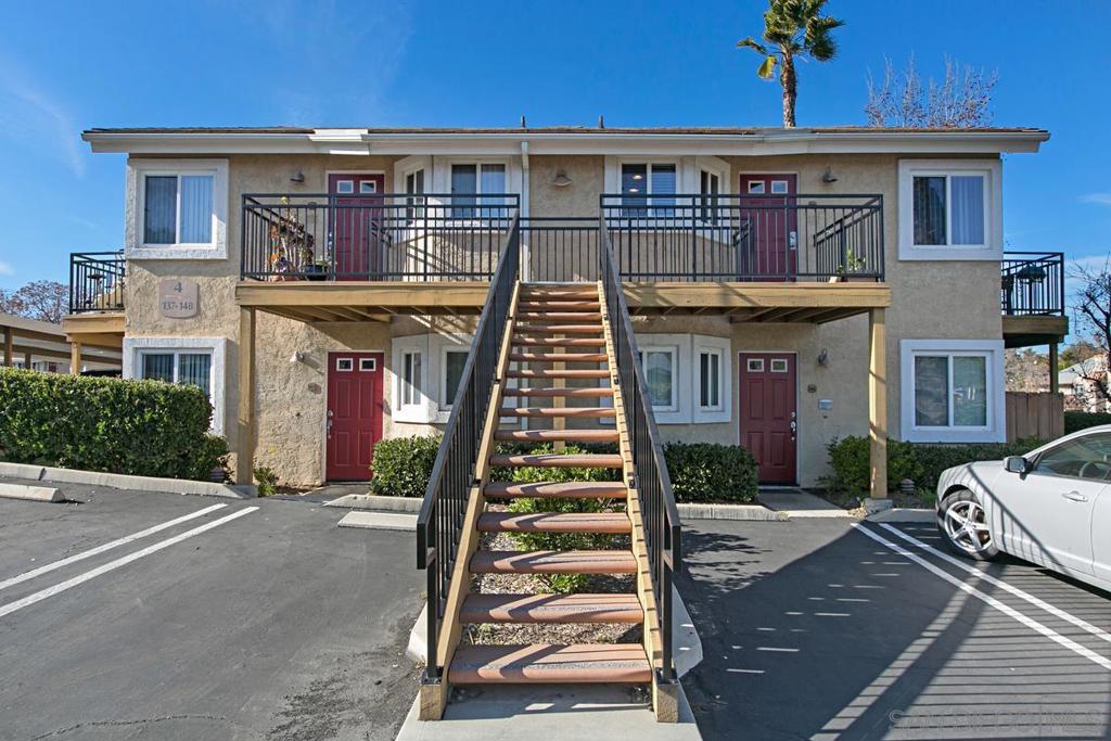 495 San Pasqual Ave #148