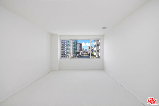 875 Comstock Avenue, 9D photo 40