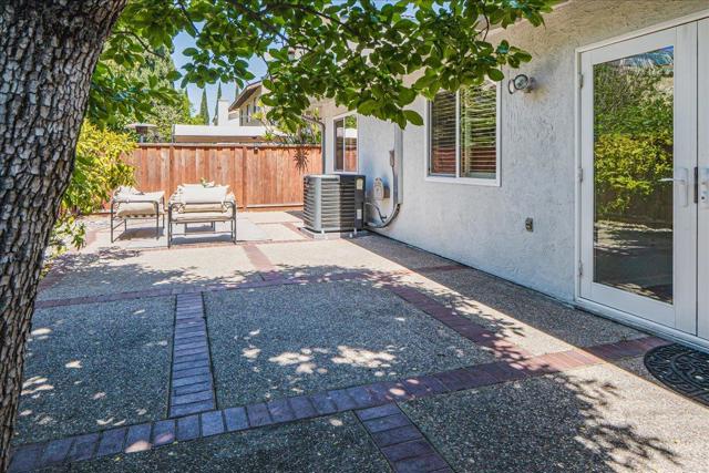 1283 Royal Crest Drive, San Jose CA: https://media.crmls.org/mediaz/bb161fd4-6db2-4506-be64-ef7eb5168c0a.jpg