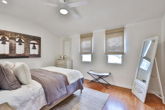 751 G Avenue, Coronado CA: https://media.crmls.org/mediaz/bb185aa5-a3d7-4aca-9f41-6c3d6fc180c7.jpg