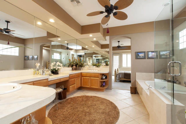 79620 Rancho La Quinta Drive, La Quinta CA: https://media.crmls.org/mediaz/bb18a6cf-e15c-4db3-bb68-0a2aed1bfeab.jpg