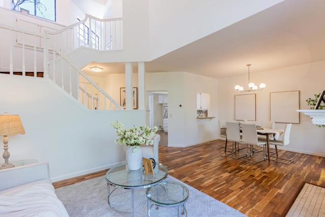 425 Mountain Laurel Court, Mountain View CA: https://media.crmls.org/mediaz/bb1904eb-ea83-4c49-a40f-892284998377.jpg