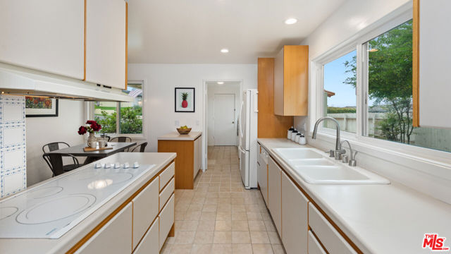 7011 Brookford Drive, Rancho Palos Verdes, California 90275, 3 Bedrooms Bedrooms, ,1 BathroomBathrooms,Residential,Sold,Brookford,23283277