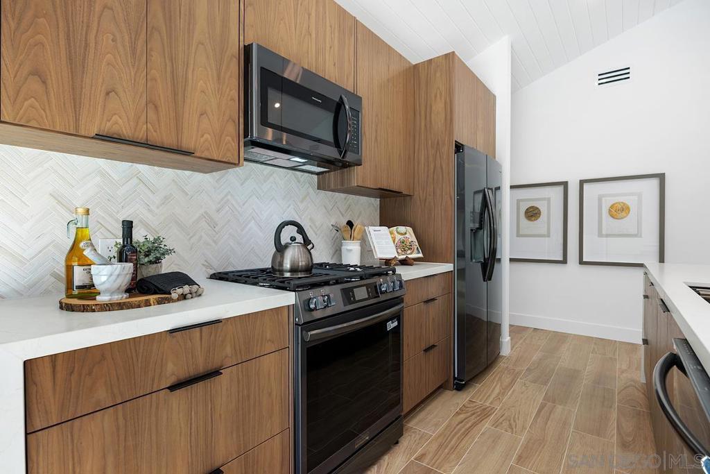 948 Emma Cardiff By The Sea - photo 6