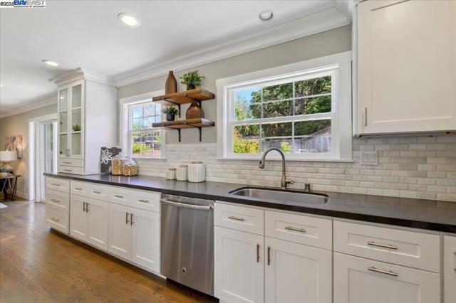 103 Baldwin Dr, Danville CA: https://media.crmls.org/mediaz/bb19fa50-a312-475a-869d-cc5e98deb8b4.jpg
