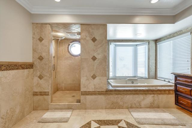 36 Coronado Pointe, Laguna Niguel CA: https://media.crmls.org/mediaz/bb1a5164-a8b6-478e-81aa-b0de14777bb1.jpg