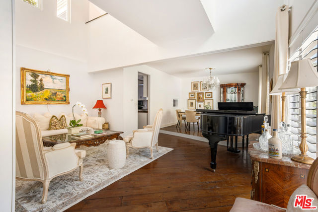 1647 N Beverly Glen Boulevard, Los Angeles CA: https://media.crmls.org/mediaz/bb1aec62-e98f-4f58-ac06-9983ad72b60c.jpg