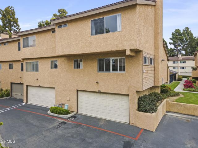 691 County Square Drive, Ventura CA: https://media.crmls.org/mediaz/bb1ba80c-261e-427e-af91-7340434fa22a.jpg