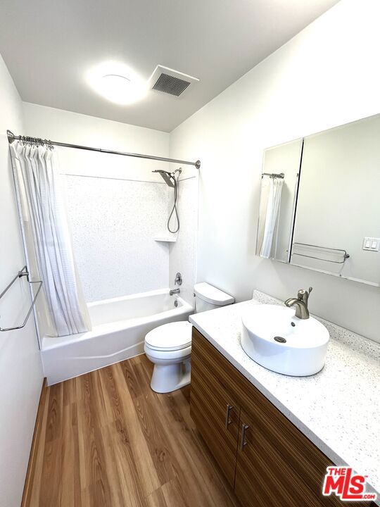 En-Suite Bathroom 2