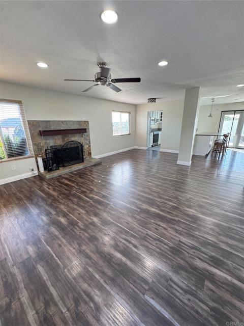 Detail Gallery Image 4 of 29 For 1088 Fuchsia Ln, San Diego,  CA 92154 - 3 Beds | 2 Baths