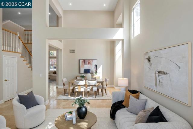 9662 Velvet Leaf Cir, San Ramon CA: https://media.crmls.org/mediaz/bb1c6c2e-f384-46cb-b5ff-2fa83b40742e.jpg