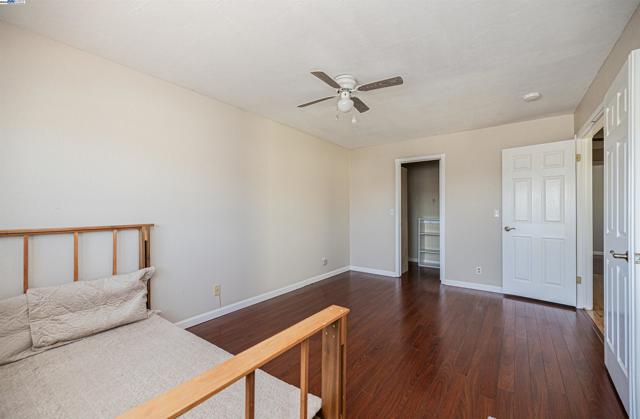 477 Clifford Ct, Bay Point CA: https://media.crmls.org/mediaz/bb1c79c8-f2e4-4eef-a9e6-048363fe4d4b.jpg