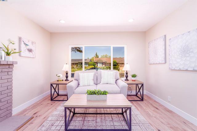 35459 Galen Pl, Fremont CA: https://media.crmls.org/mediaz/bb1ce3fc-fb7a-4a64-9c32-fb1de2e90e55.jpg
