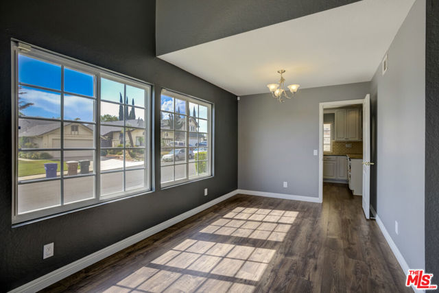1707 Summerfield Street photo 8