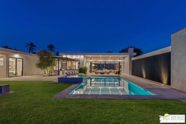 8 Desert Lark Circle, Rancho Mirage, CA 92270