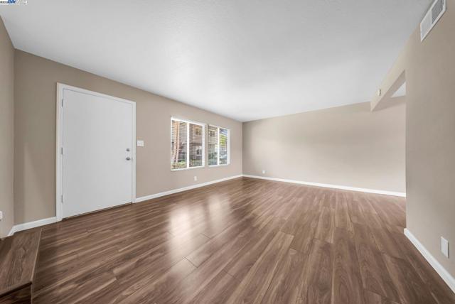 4446 Seminole Way, Pleasanton CA: https://media.crmls.org/mediaz/bb1deddb-e476-4bf4-b9f2-b9a102aee0c2.jpg
