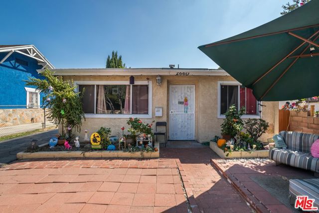 2660 Newell Street, Los Angeles, California 90039, ,Multi-Family,For Sale,Newell,25602195