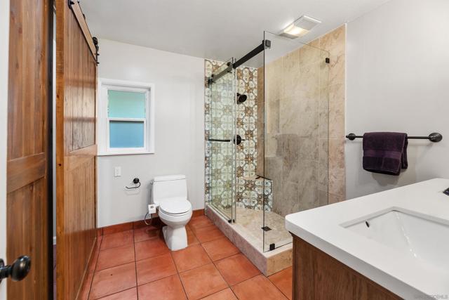 433 E 6Th Ave, Escondido CA: https://media.crmls.org/mediaz/bb1f1400-7de2-459b-9e00-eb48377b84f9.jpg