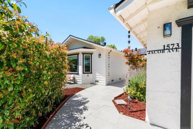 1573 Jacob Avenue, San Jose CA: https://media.crmls.org/mediaz/bb202b47-4e36-4d78-92b8-524be6eb9e00.jpg