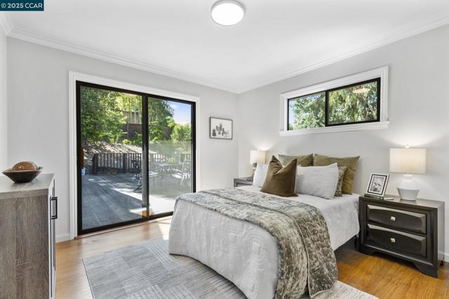 3348 Betty Ln, Lafayette CA: https://media.crmls.org/mediaz/bb20fcef-7c92-49d5-b10d-c38a3ae77bc3.jpg