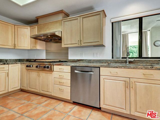 MLS #25604519 image #13