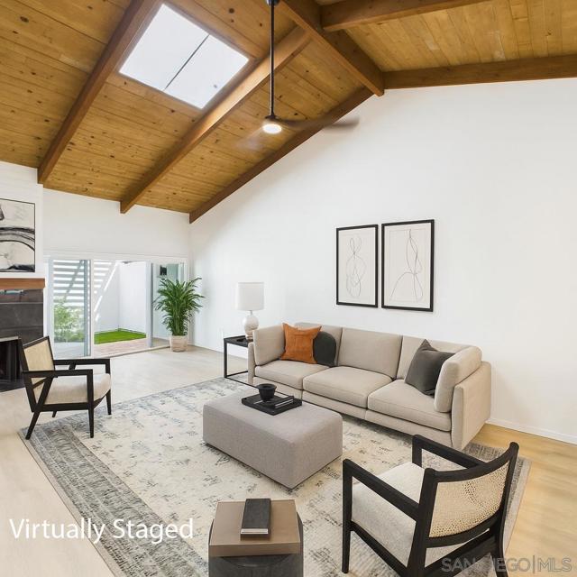 670 Bel Air Dr W, Vista CA: https://media.crmls.org/mediaz/bb21a811-a970-40da-a395-df25949ffe6b.jpg
