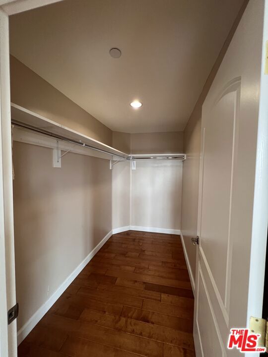 991 Arapahoe Street, Los Angeles CA: https://media.crmls.org/mediaz/bb246eff-7e54-43a9-ad81-e3742ab3c531.jpg