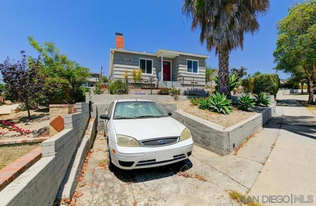 Image 19 of 21 For 845 13th St  Master Sui