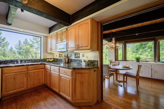 865 Valley View Road, Ben Lomond CA: https://media.crmls.org/mediaz/bb26edf5-0717-4fb5-aa50-6634b6224246.jpg