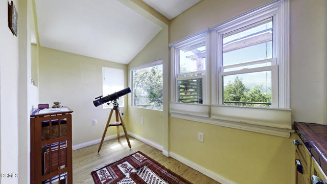 405 Mission Road, Glendale CA: https://media.crmls.org/mediaz/bb278c23-70e0-484c-9152-f97c73492a8f.jpg