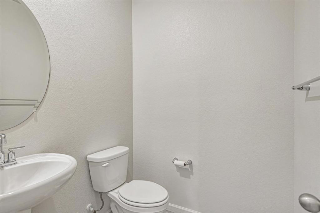 https://media.crmls.org/mediaz/bb27e0ba-66e6-477c-9004-bb6a1dde310c.jpg?preset=X-Large