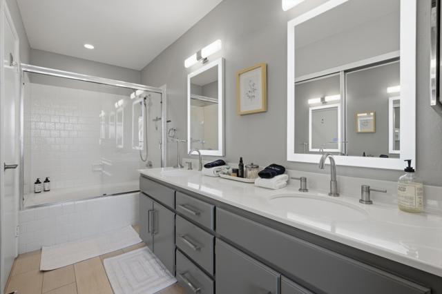 79798 Olympia, La Quinta CA: https://media.crmls.org/mediaz/bb29b1ae-2c71-41b5-bbd5-9aeb73aad31f.jpg