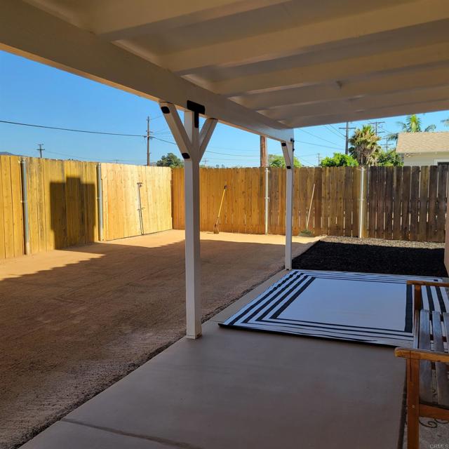 575 Granite, El Cajon CA: https://media.crmls.org/mediaz/bb2a766c-3be2-4ba6-a6c7-86e83b74e218.jpg