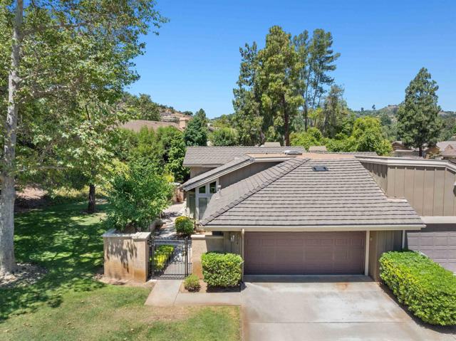 2704 Almendra Court, Fallbrook, California 92028, 2 Bedrooms Bedrooms, ,2 BathroomsBathrooms,Residential,For Sale,Almendra Court,NDP2405277