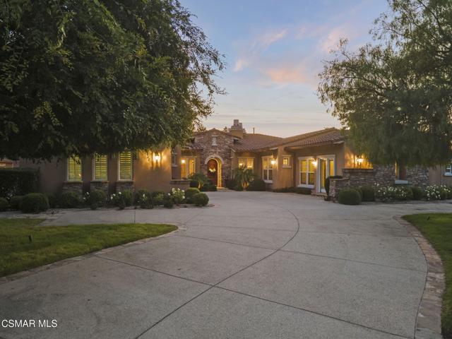 4988 Read Road, Moorpark CA: https://media.crmls.org/mediaz/bb2b0f17-16f8-4b9f-9bda-bfdd7b63275a.jpg